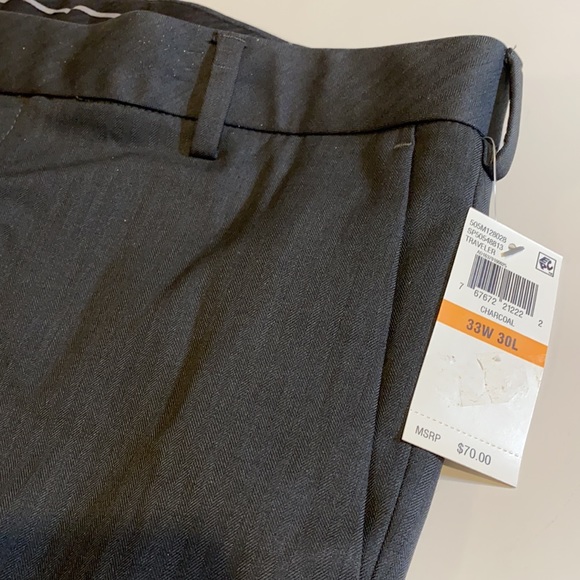 Van Heusen SZ 33 x 30 Traveler Slim Fit Flat Front Dress Pants New Charcoal D34 - Picture 9 of 15